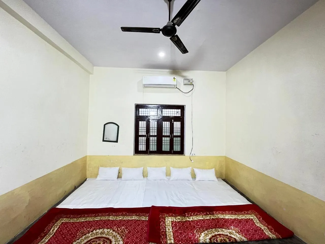 ורנאסי Hotel Jivbodh And Banquets